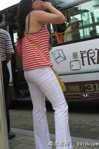 清纯校花沦为胯下玩物